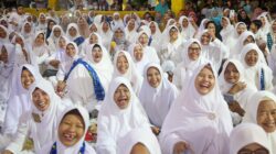 Masyarakat Tanjungpinang Antusias Ikuti Tabligh Akbar Peringatan Maulid Nabi Muhammad SAW di Gedung Daerah